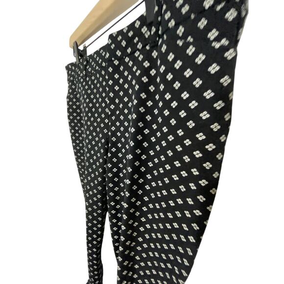 Old Navy Black Print Mid Rise Pixie Cut Work Chic Casual Networking Novelty 12 - Picture 2 of 5